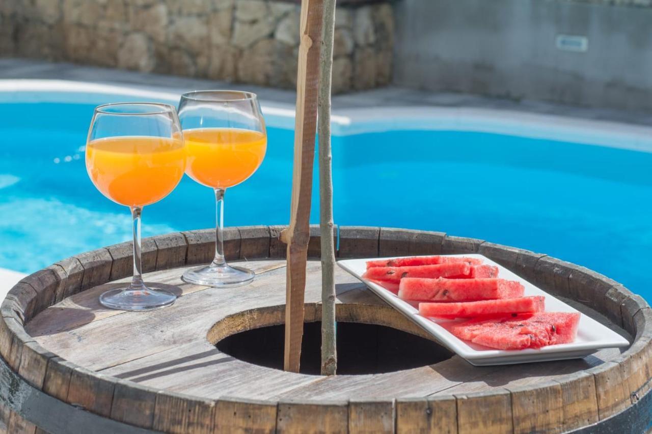 Village Holiday Apartman With Heated Pool Maslina Kostanje Luaran gambar